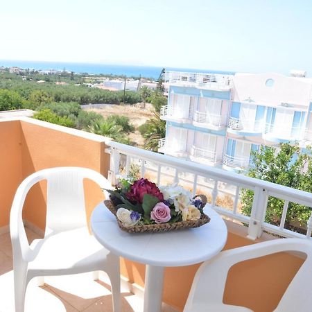 Sunny Rooms Hersonissos  Exteriör bild